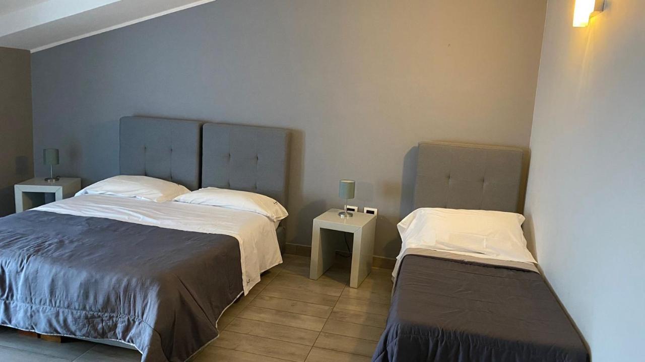 Victoria Hotel 3*